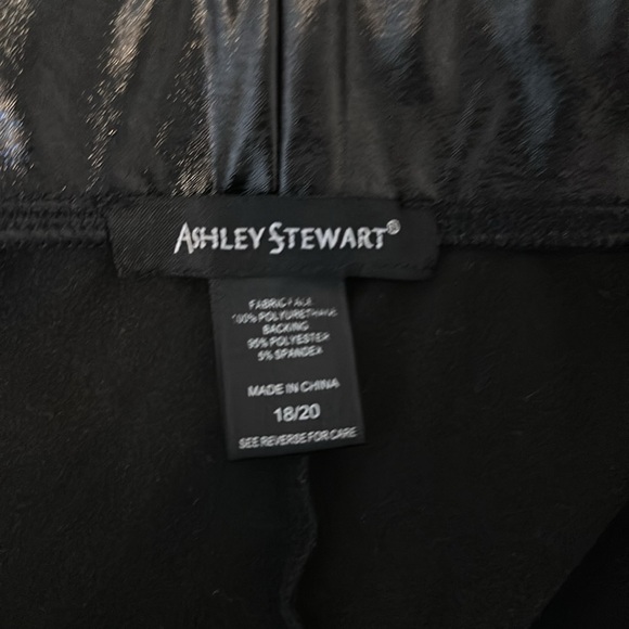 Feaux leather pants - Picture 2 of 2